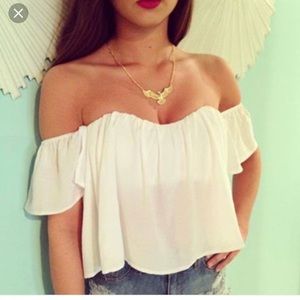 Dainty hooligan white off-the shoulder cropped top
